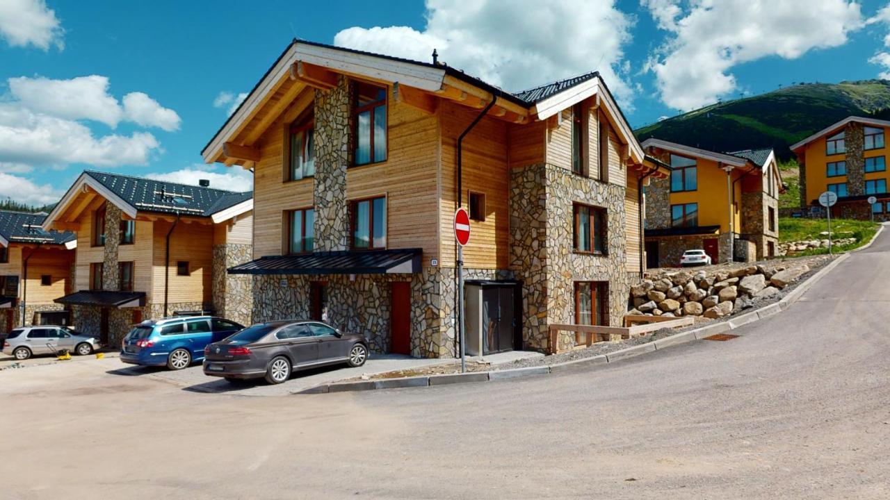 Apartmany Izijasna & Chalets Demanovska Dolina Bagian luar foto